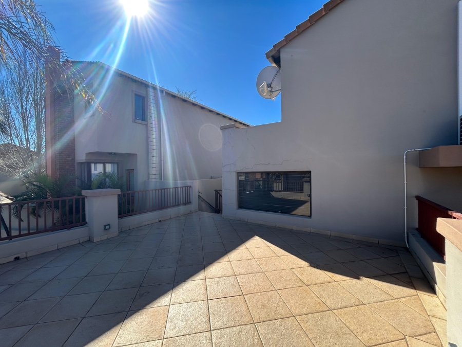 2 Bedroom Property for Sale in Xanadu Eco Park North West